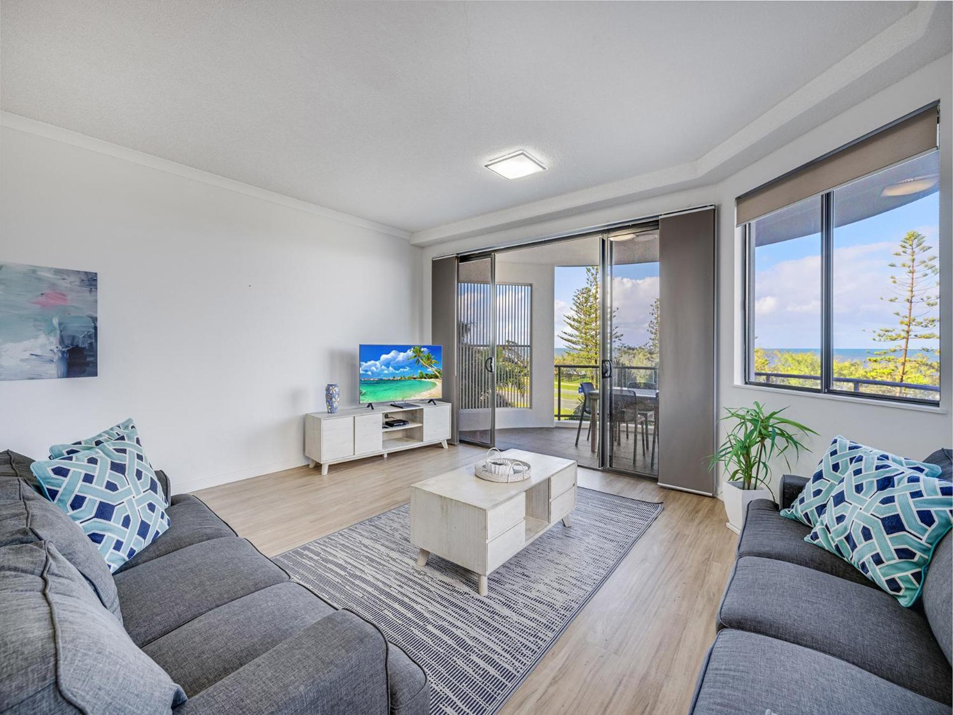 Meridian Alex Beach Apartments Alexandra Headland Exterior photo